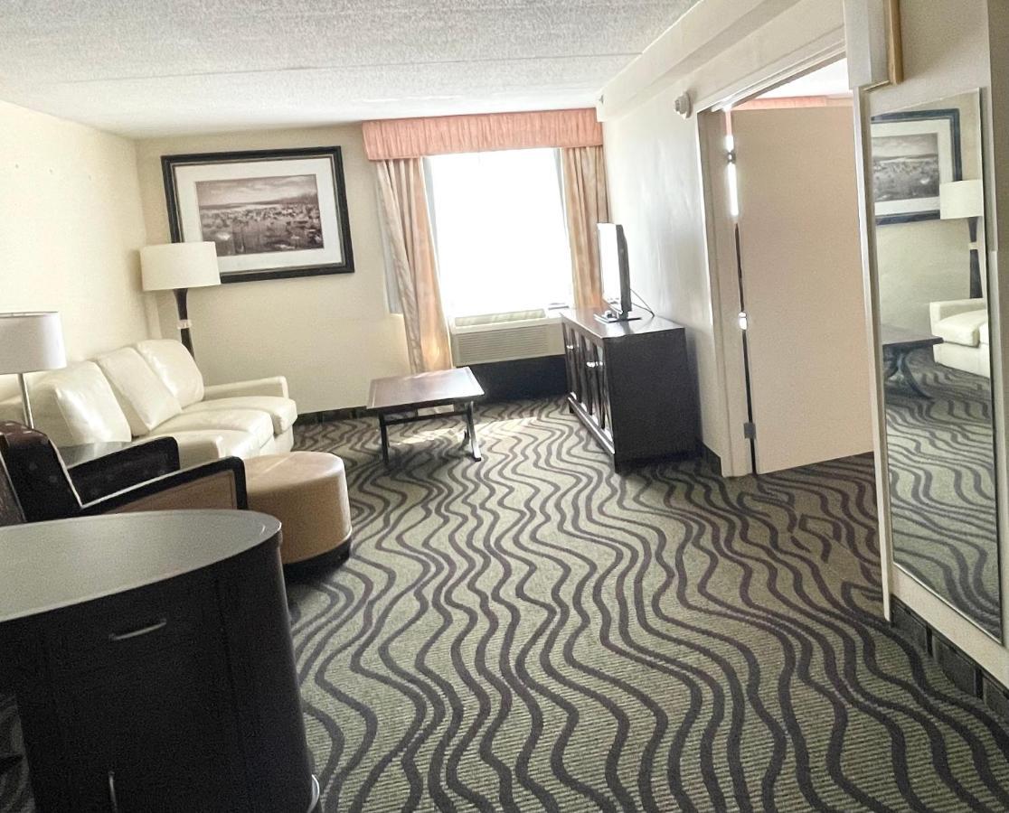 Fairbridge Hotel Cleveland East Wickliffe Esterno foto